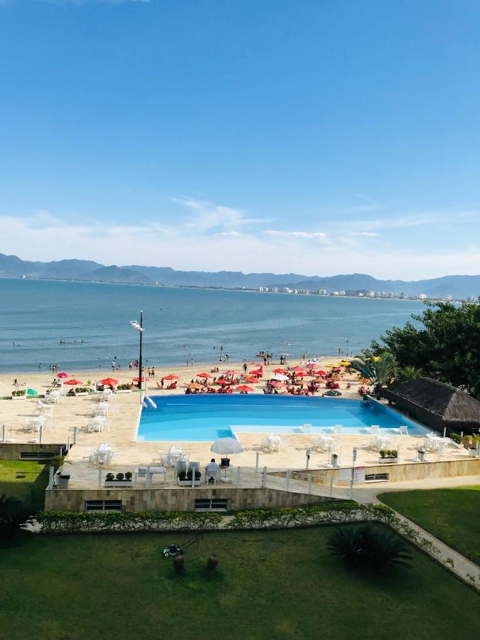 Apartamento Pe Na Areia Frente Para O Mar E Piscina Na Prainha Caraguatatuba Exterior photo
